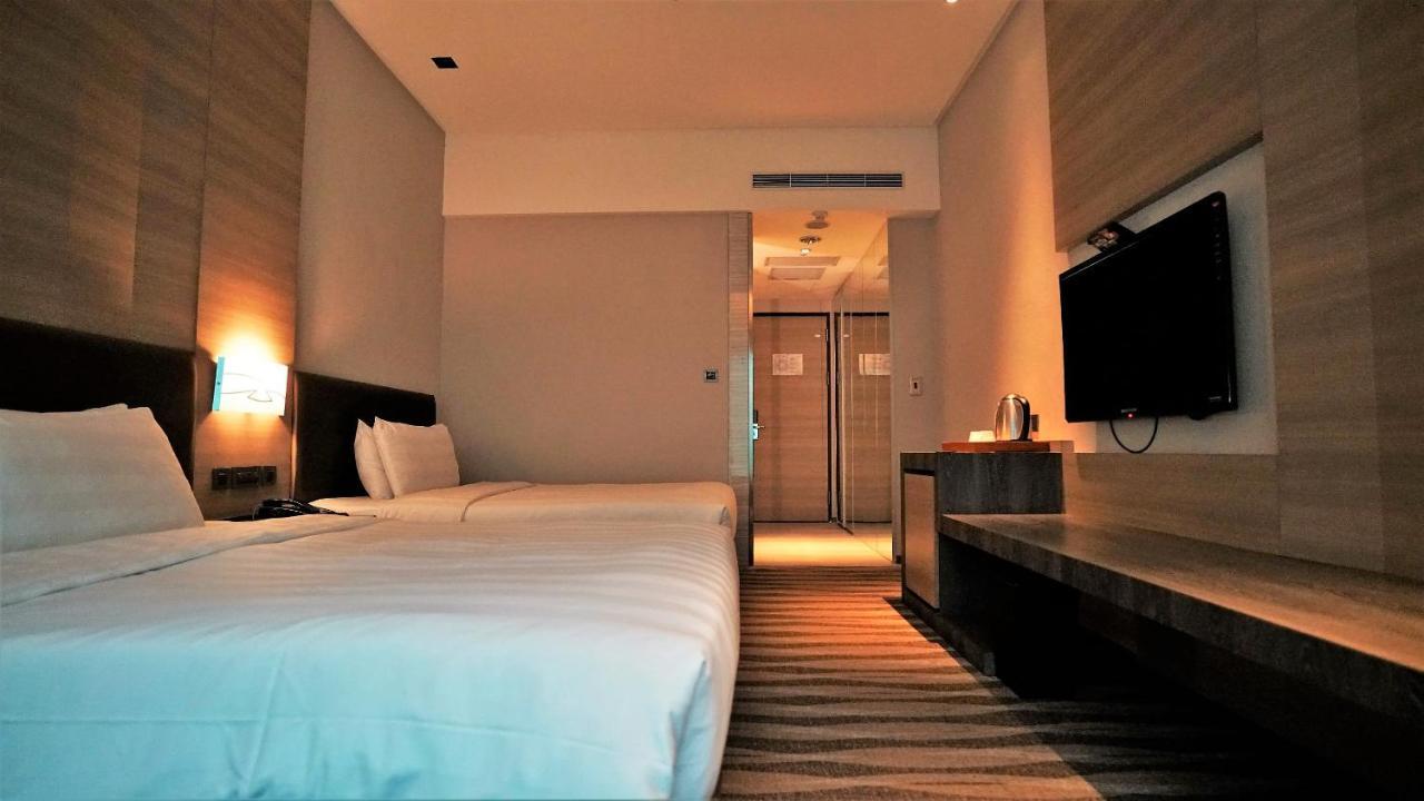 City Suites - Kaohsiung Chenai Exteriör bild