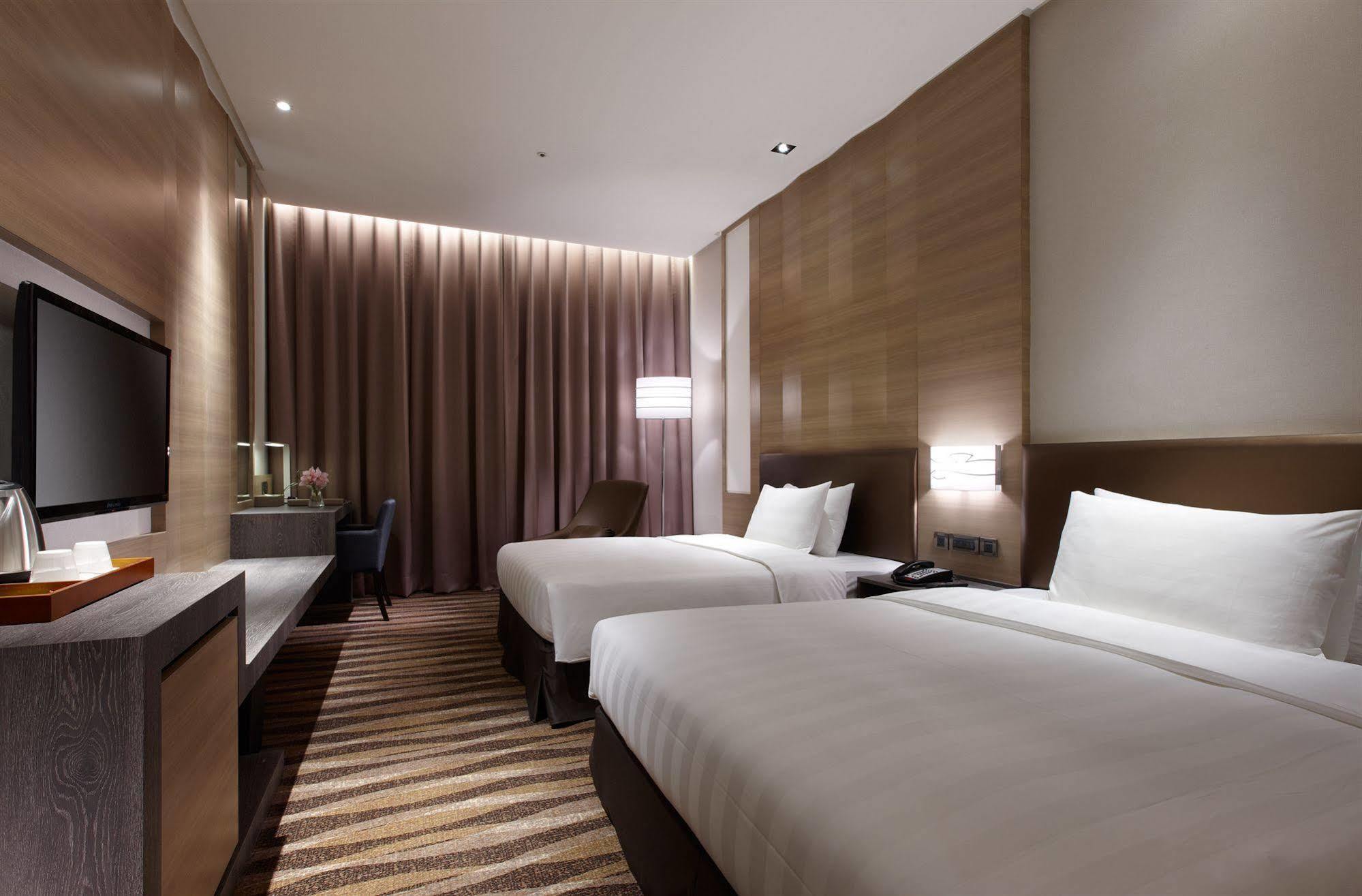 City Suites - Kaohsiung Chenai Exteriör bild